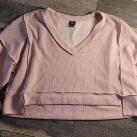 BDG Urban Outfitters Oversized Pink Cropped Sweater - Picture 2 of 10